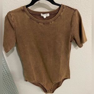 EE:SOME | SHORT SLEEVED BODYSUIT